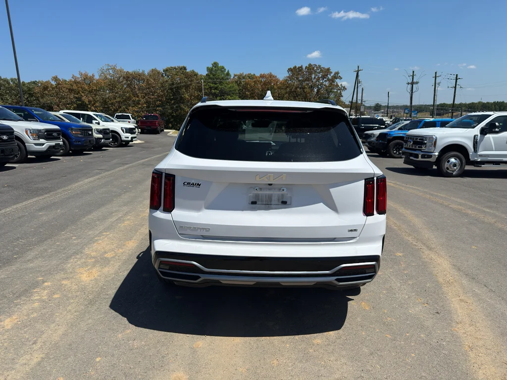 Used 2023 Glacial White Pearl Kia SX image 6