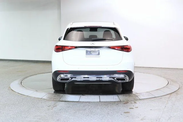 2025 Mercedes-Benz GLC Base - Photo 11