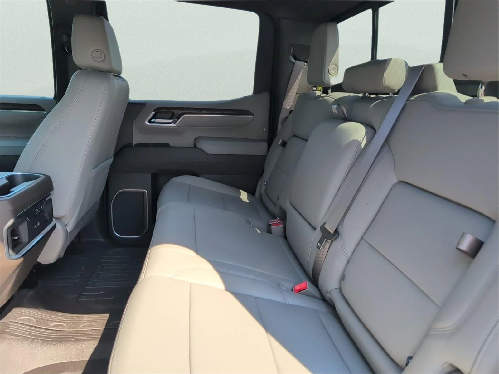 New 2026 Summit White GMC SLT image 37