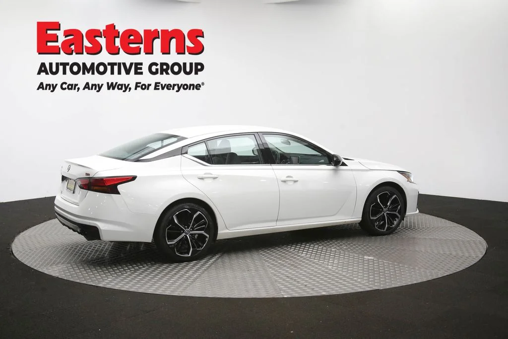Used 2024 White Nissan 2.5 SR image 42