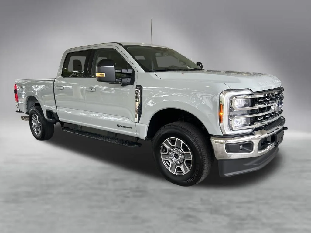 Used 2025 Gray Ford Lariat image 1