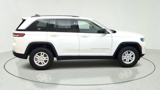 2023 Jeep Grand Cherokee Laredo - Photo 15