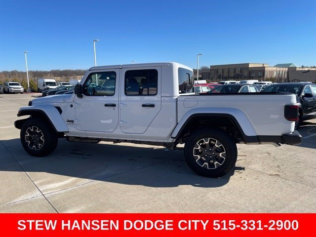 2026 Jeep Gladiator Sahara
