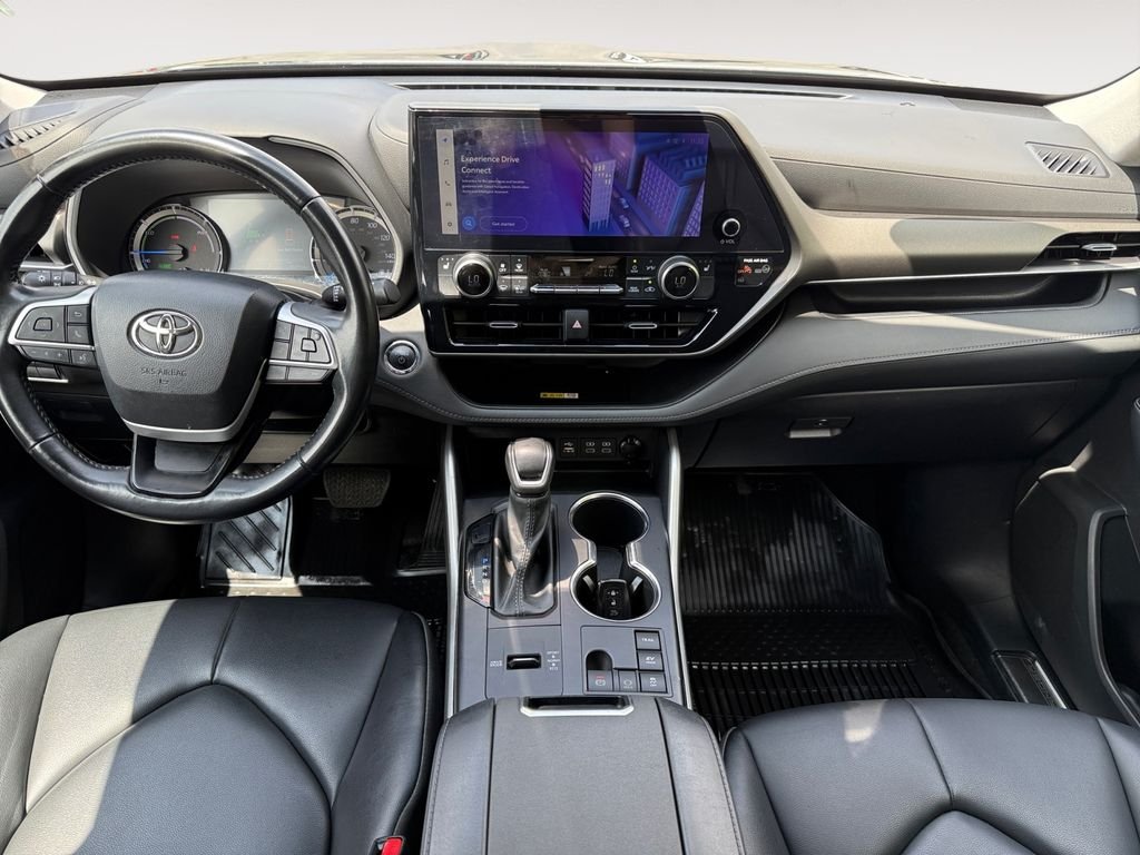 Used 2023 Black Toyota XLE image 10
