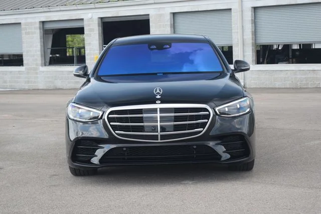 Used 2021 Black Mercedes-Benz S 580 image 19