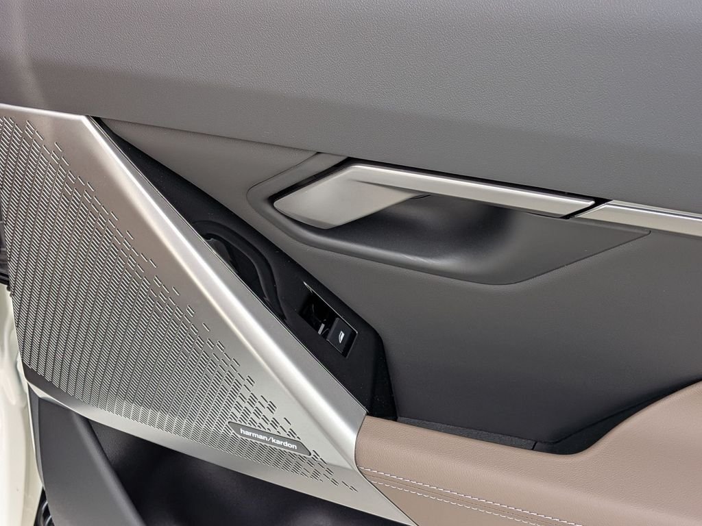 Used 2026 White BMW 530i image 12