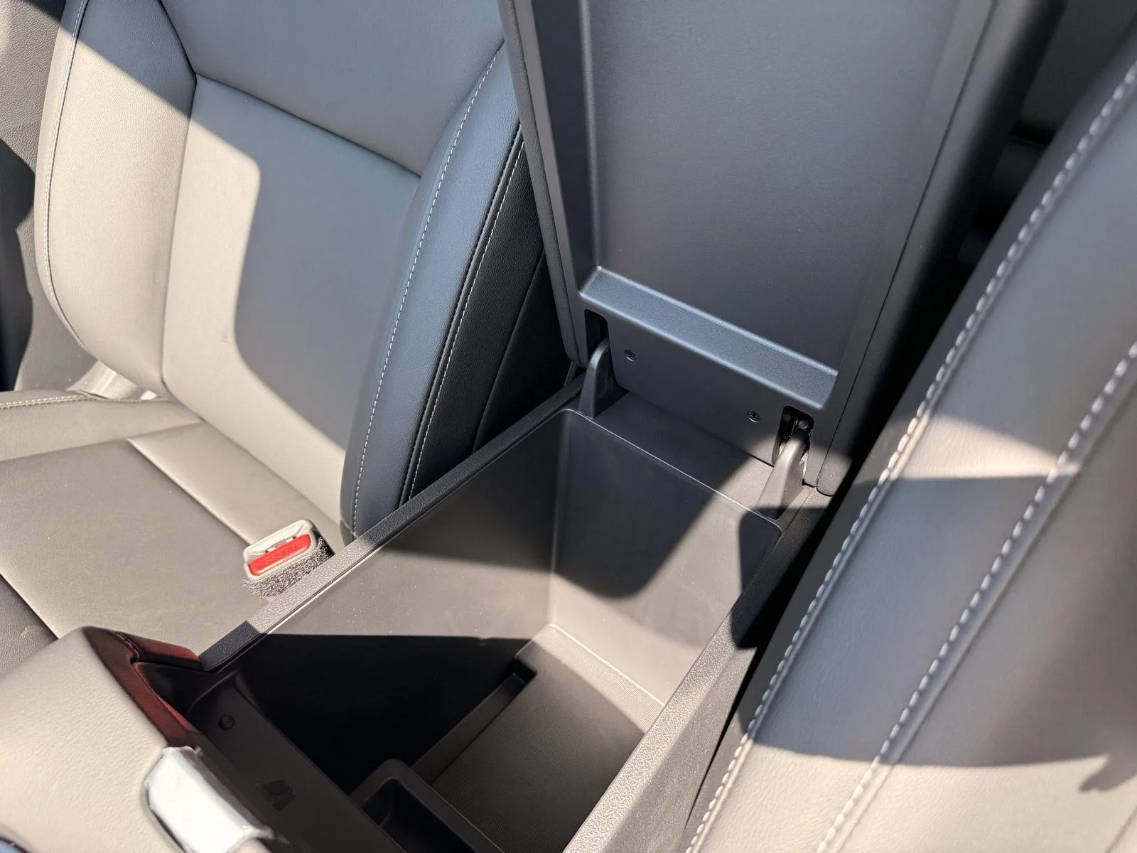 New 2026 Everest White Pearl Tricoat Nissan SV image 4