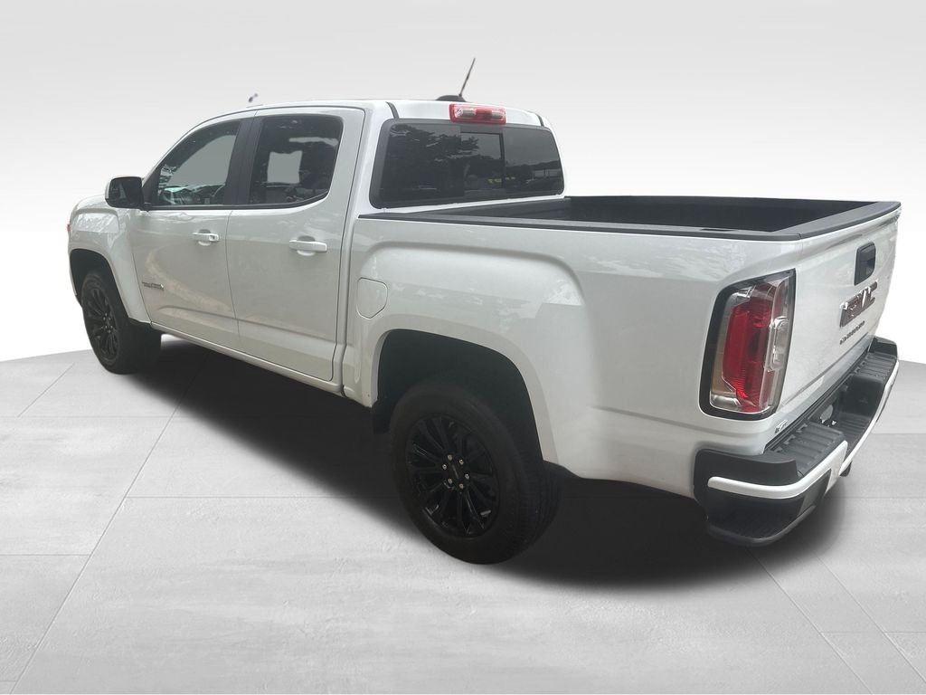Used 2022 White GMC Elevation image 20