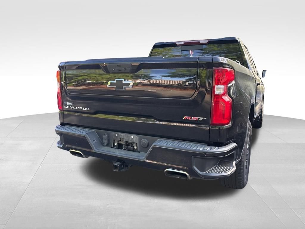 Used 2022 Black Chevrolet RST image 9