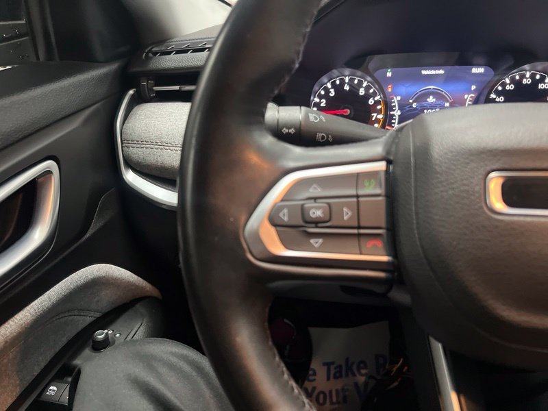 Used 2022 Black Jeep Latitude Lux image 21