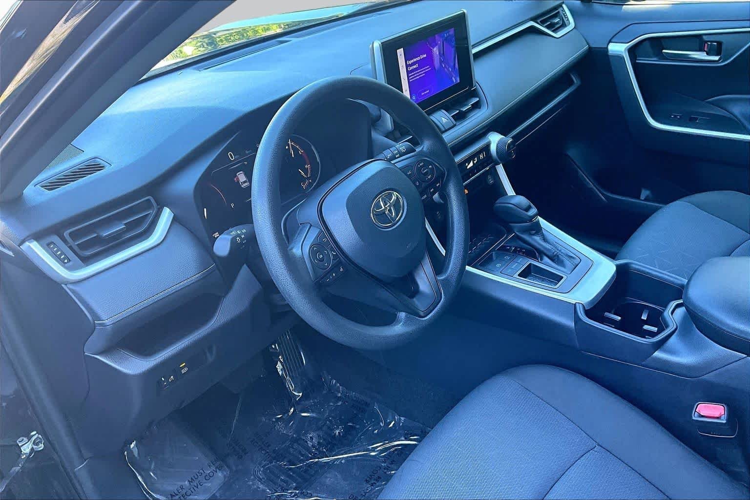 Used 2025 Midnight Black Metallic Toyota XLE image 18