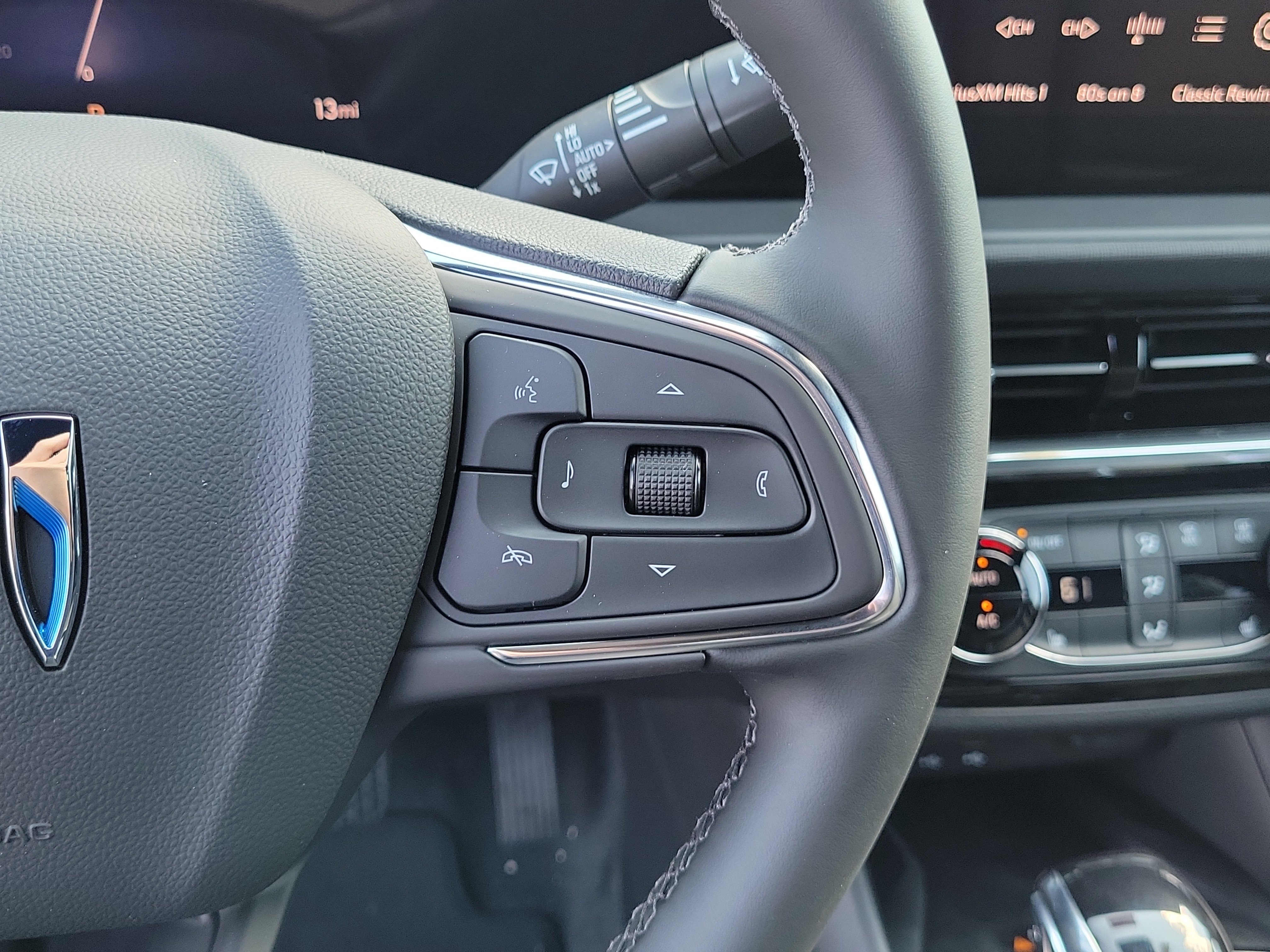 2026 Buick Envista Sport Touring - Photo 24