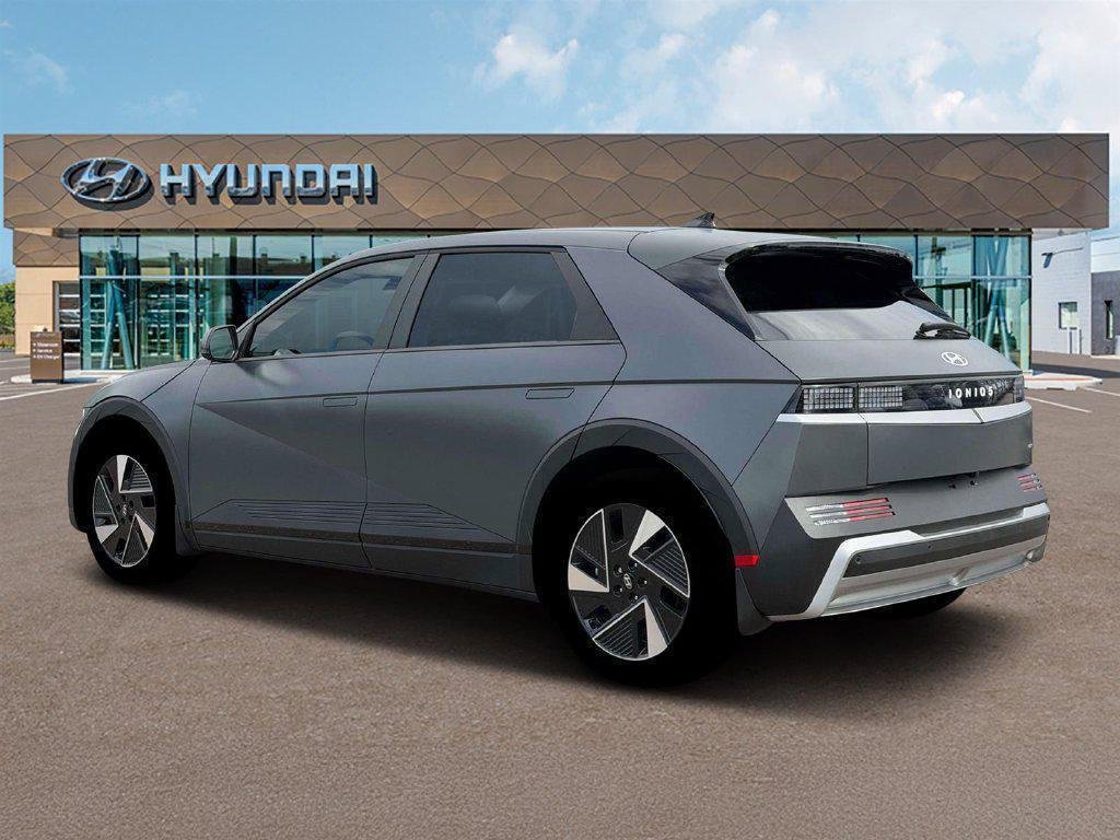 New 2026 Gray Hyundai SEL image 4