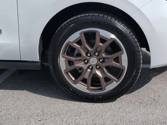 New 2027 Star White Metallic Tri-Coat Ford MAX King Ranch® image 11