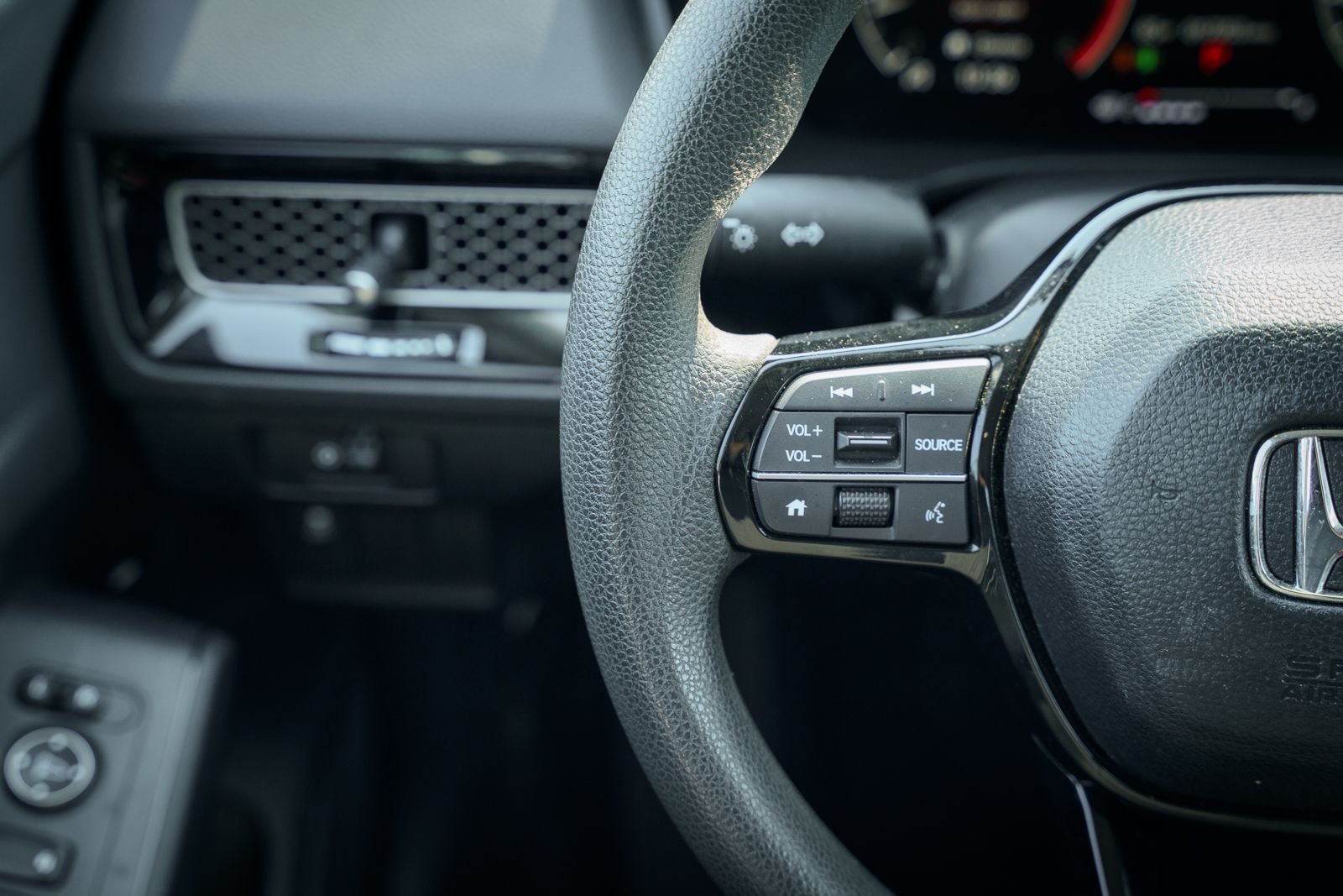 2025 Honda Civic LX - Photo 29