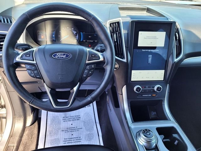 Used 2022 Silver Ford SEL image 9