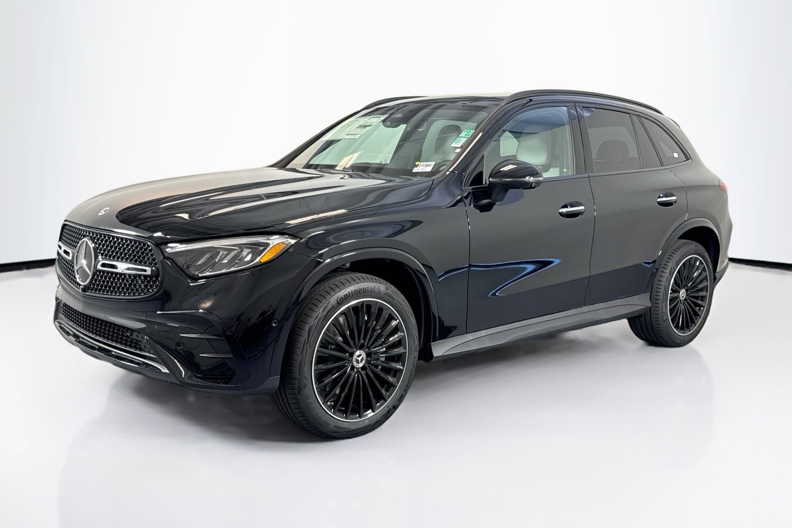 New 2026 Black Mercedes-Benz GLC 300 image 1