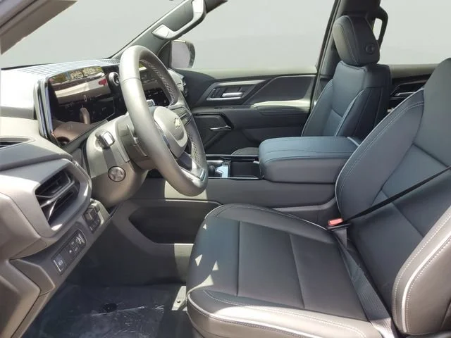 New 2026 Black Chevrolet LT - Extended Range image 17