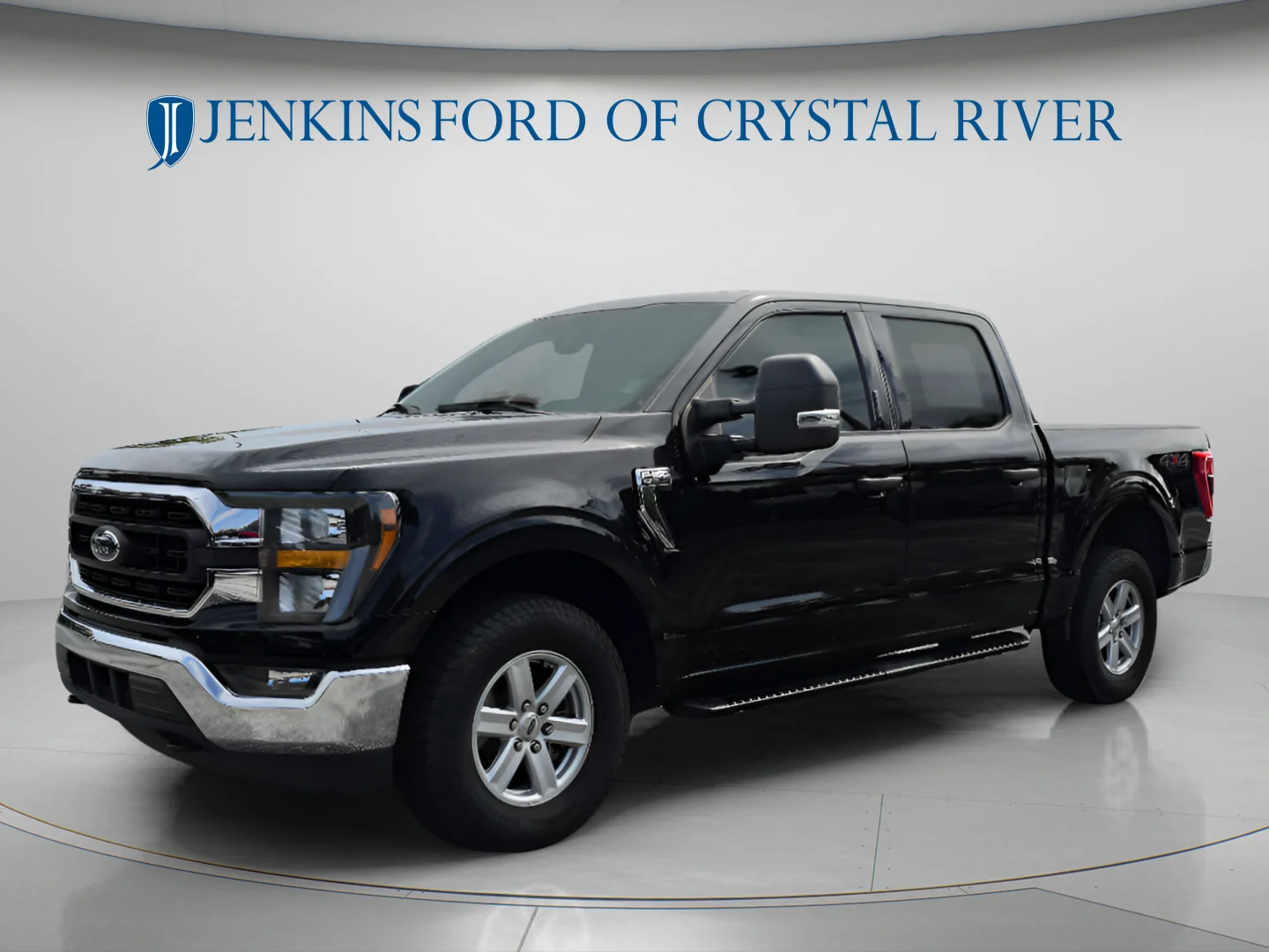 Used 2023 Agate Black Metallic Ford XLT image 11