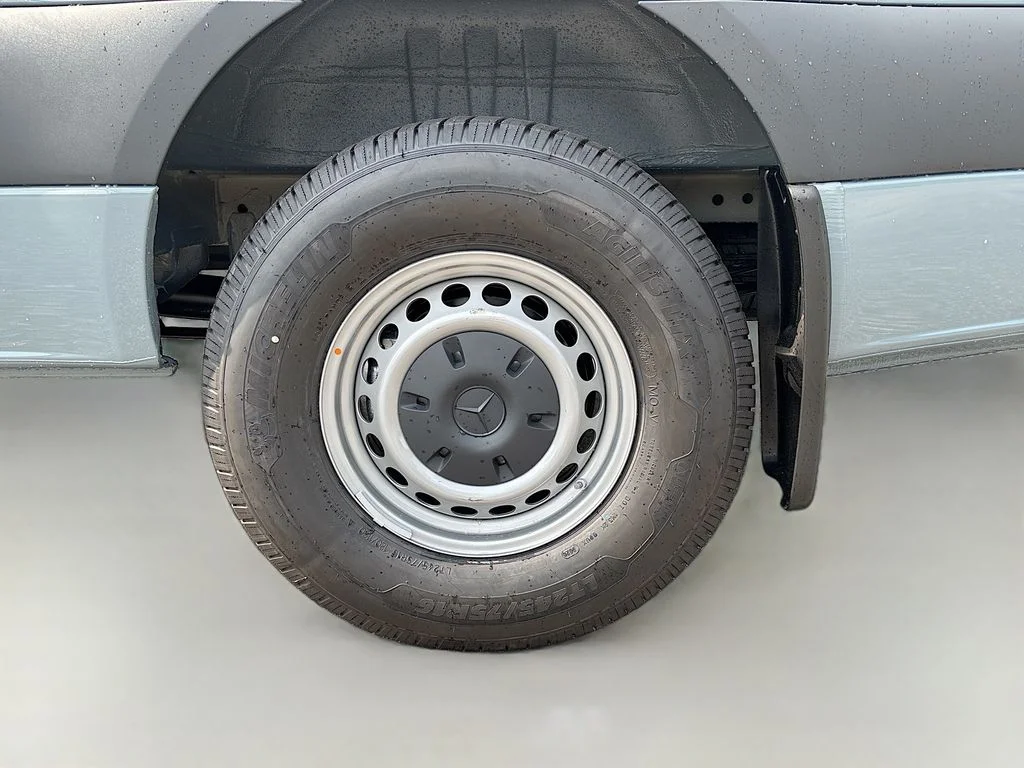 New 2026  Mercedes-Benz Cargo 144 WB image 16
