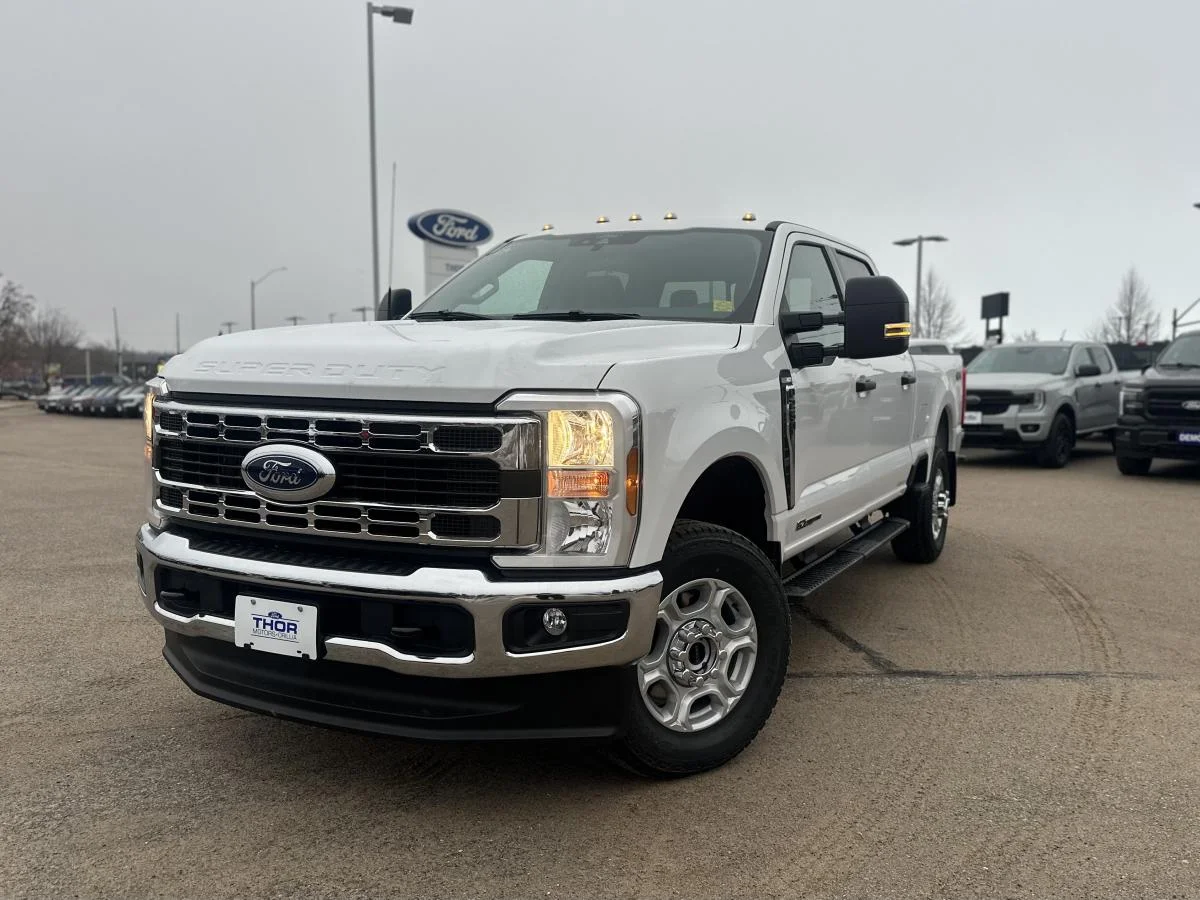 New 2026 White Ford XLT image 1