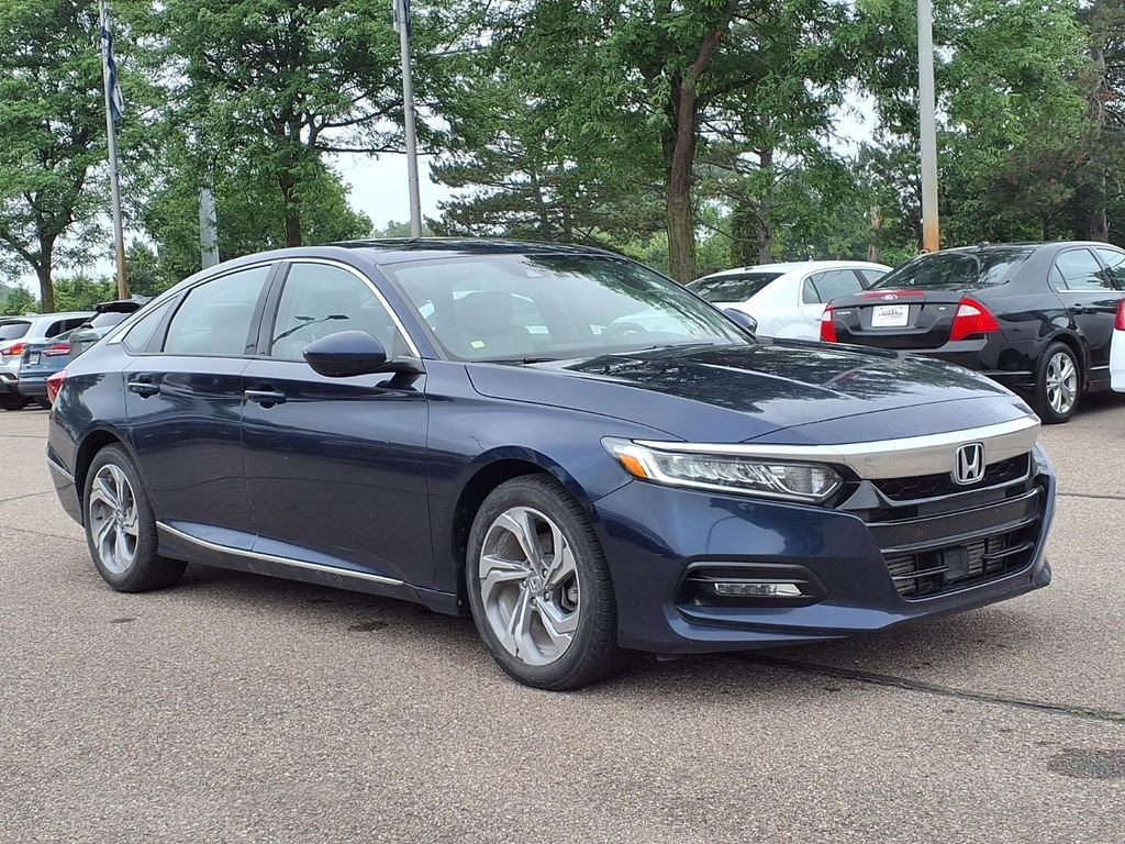 Used 2018  Honda EX image 3