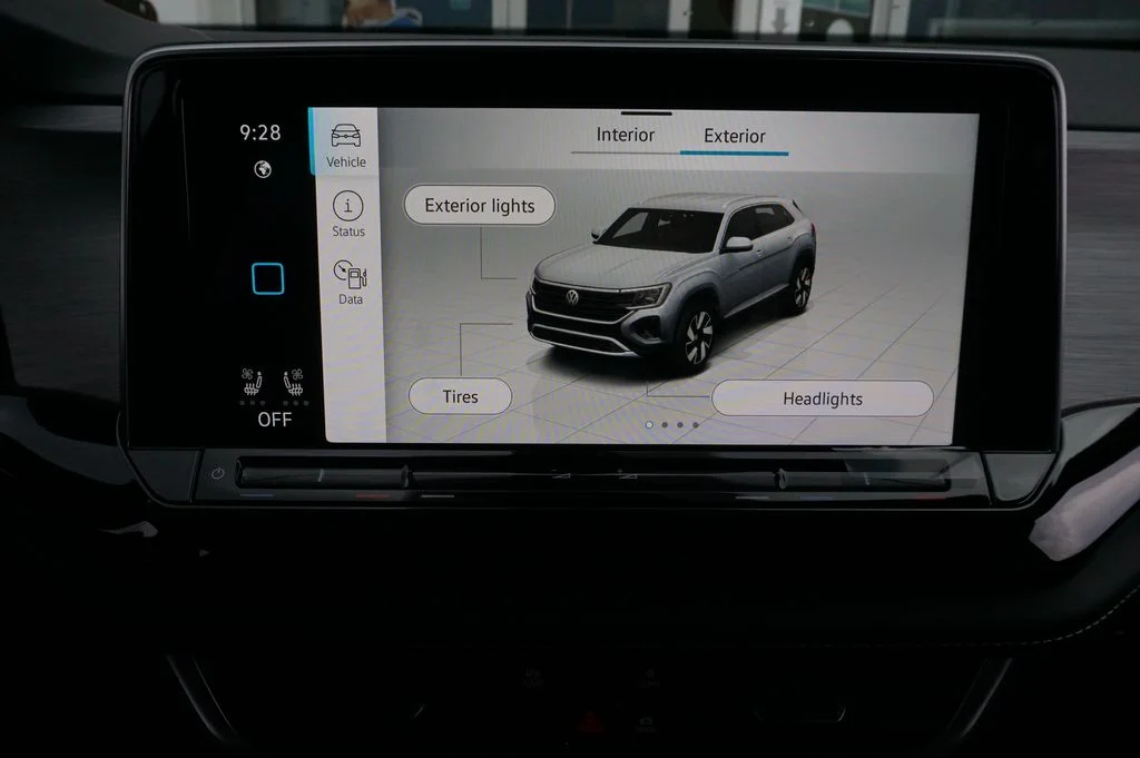 New 2026 Silver Volkswagen 2.0T SE image 16