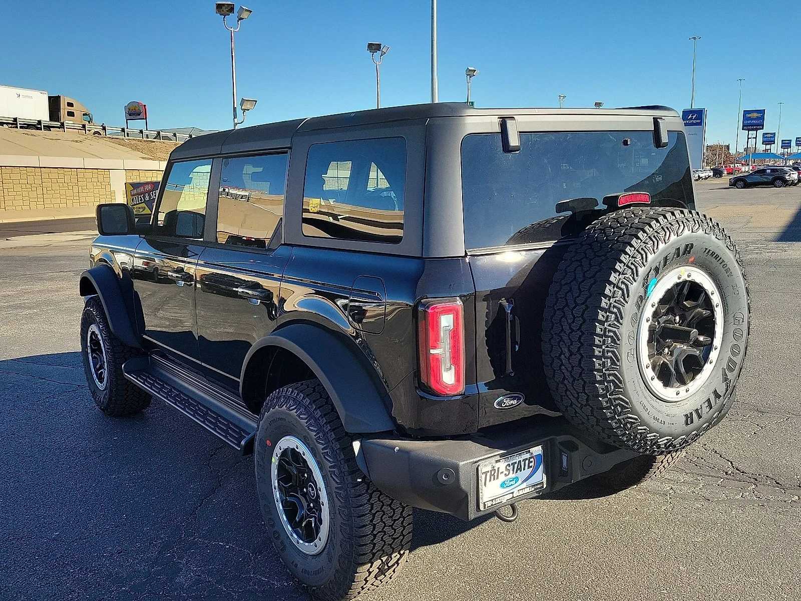 New 2025 Shadow Black Ford Outer Banks&reg; image 3