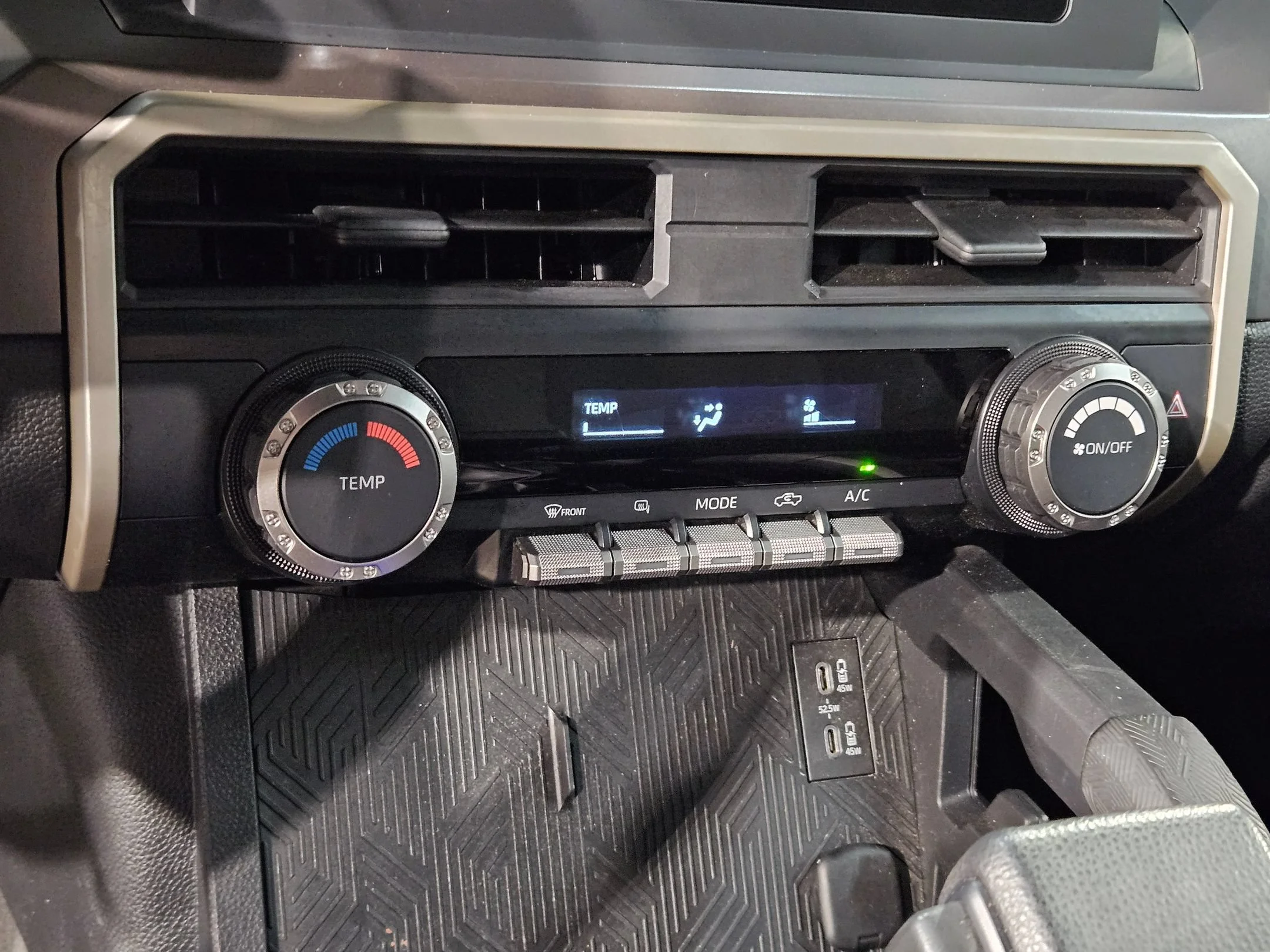 Used 2025 Ice Cap Toyota SR5 image 31