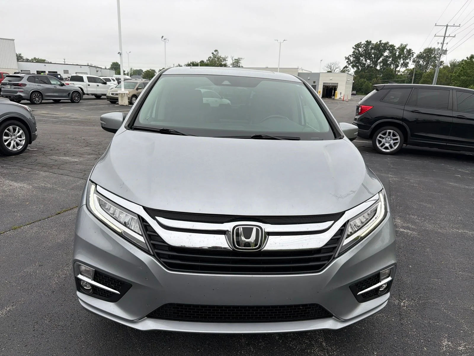Used 2019 Silver Honda Touring image 9