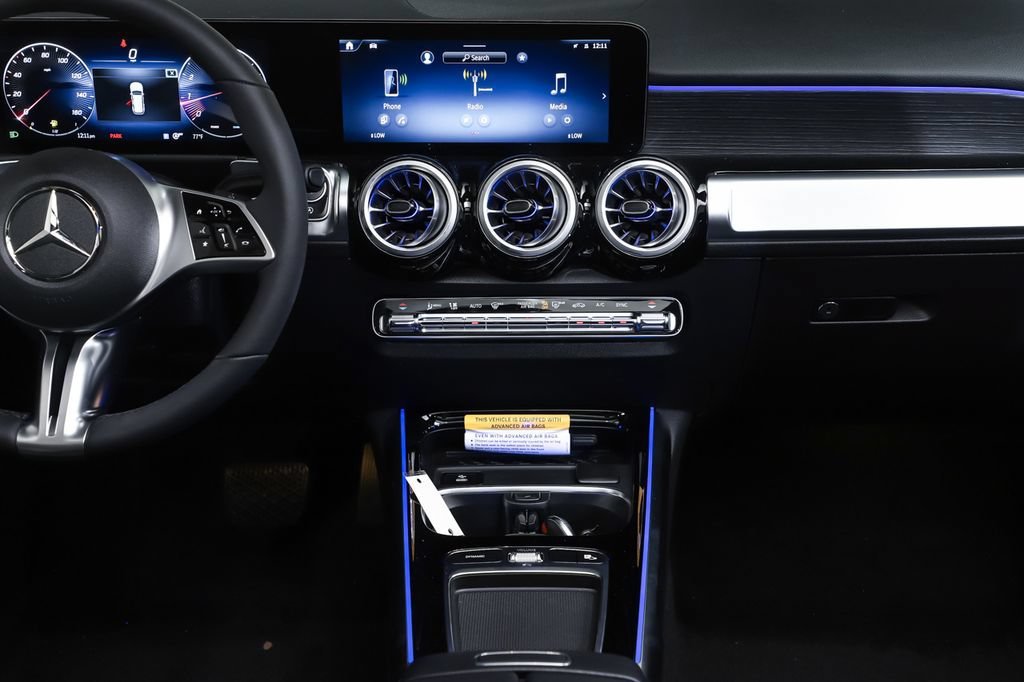 New 2026 Mountain Grey Metallic Mercedes-Benz GLB 250 image 32