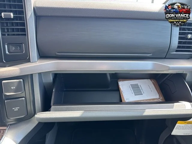 New 2025 Oxford White Ford XLT image 23