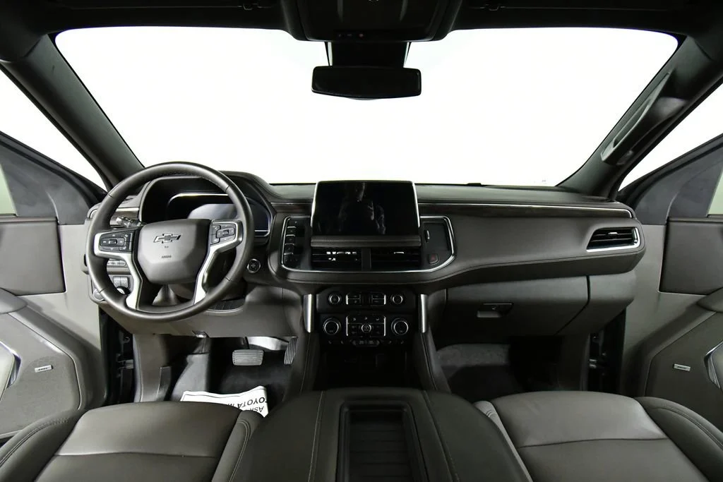 Used 2023 Sterling Gray Metallic Chevrolet Z71 image 18