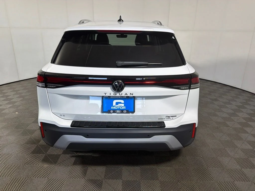 New 2026 White/off-white Volkswagen 2.0T SE image 6