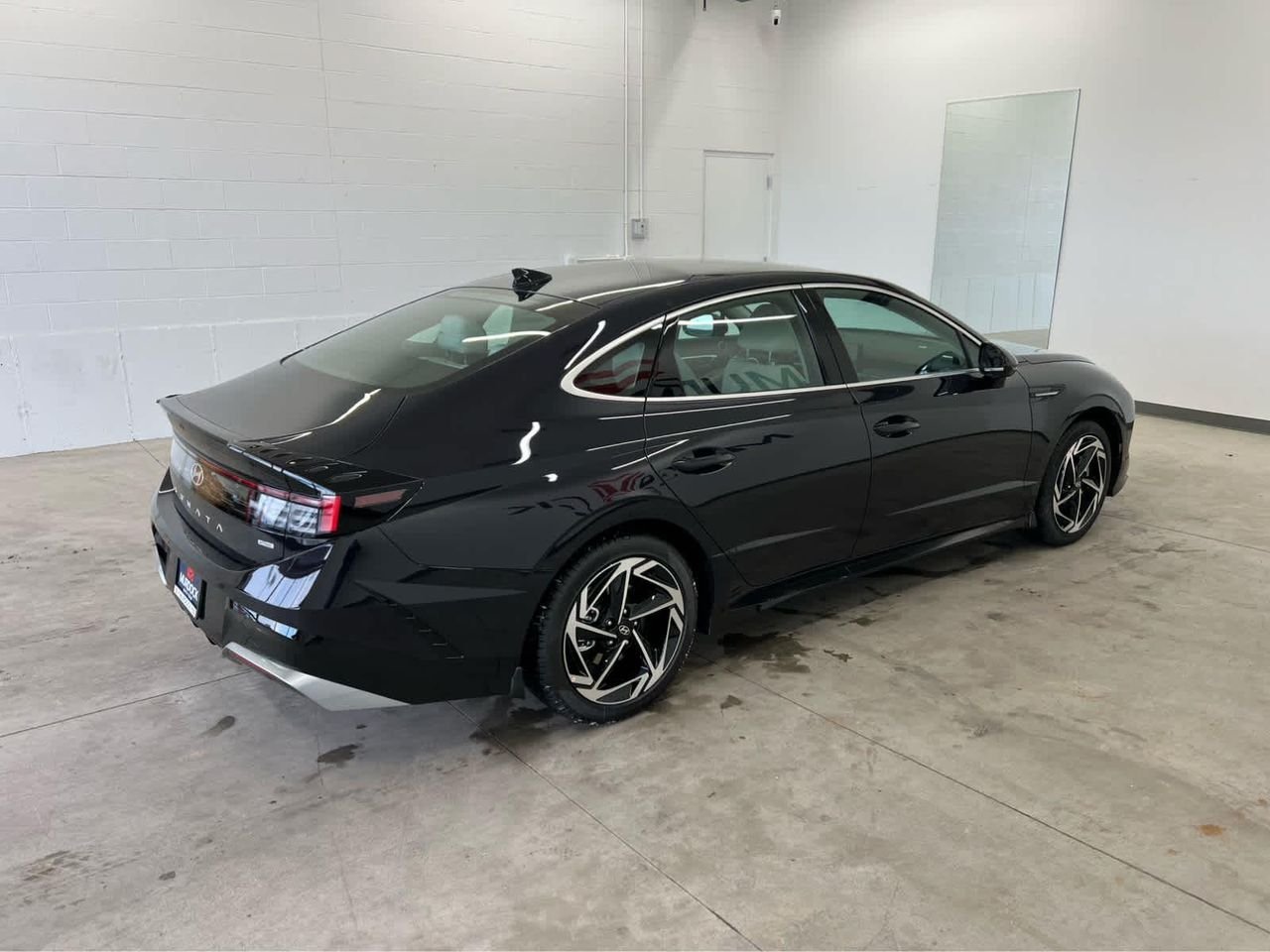 New 2026 Carbon Blue Hyundai SEL Sport image 4