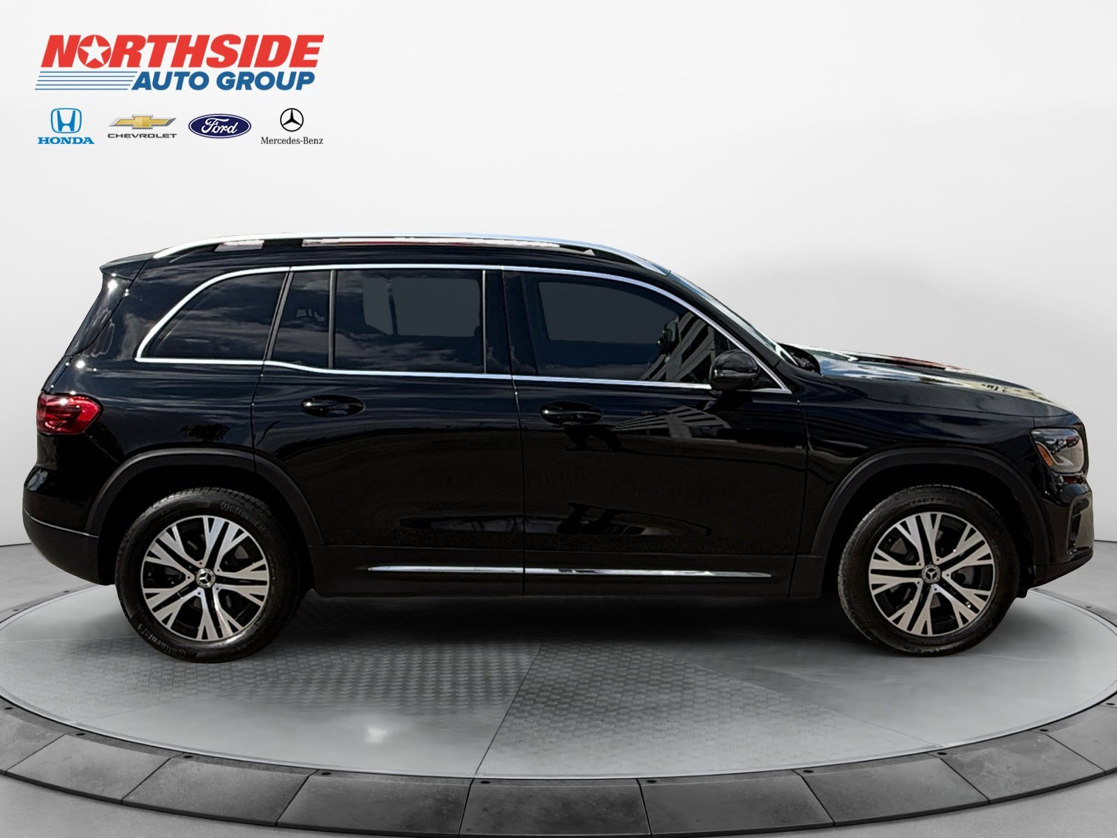 Used 2026 Black Mercedes-Benz GLB 250 image 8