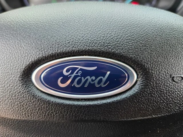 Used 2022 White Ford XL image 31