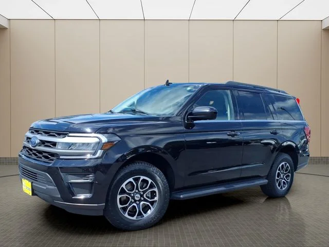 Used 2024 Black Ford XLT image 2