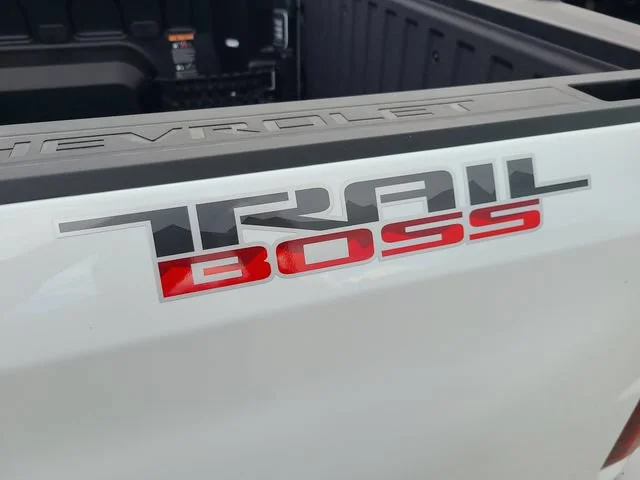 New 2026 Summit White Chevrolet LT Trail Boss image 31