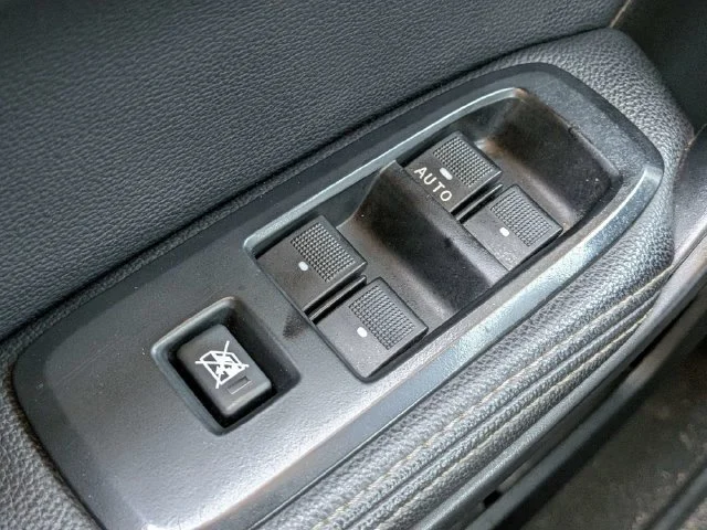 Used 2019 White Ford Lariat image 22
