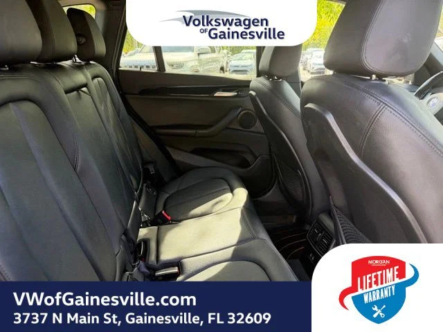 Used 2019 Black Sapphire Metallic BMW sDrive28i image 8
