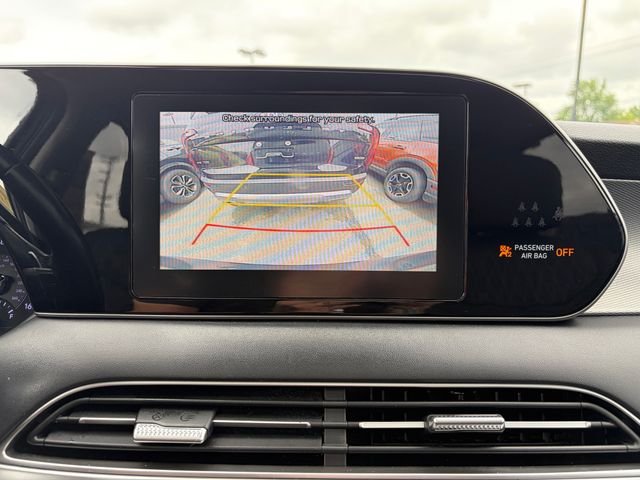 Used 2020 Graphite Hyundai SEL image 9