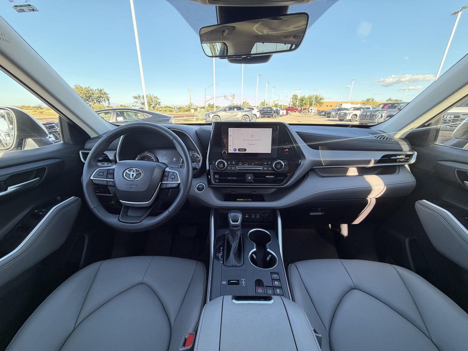 Certified Used 2026 Wind Chill Pearl Toyota XLE image 29