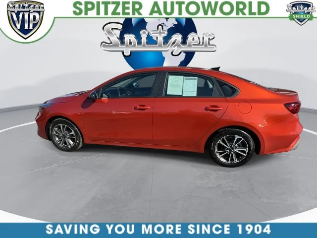Used 2023 Red Kia LXS image 10