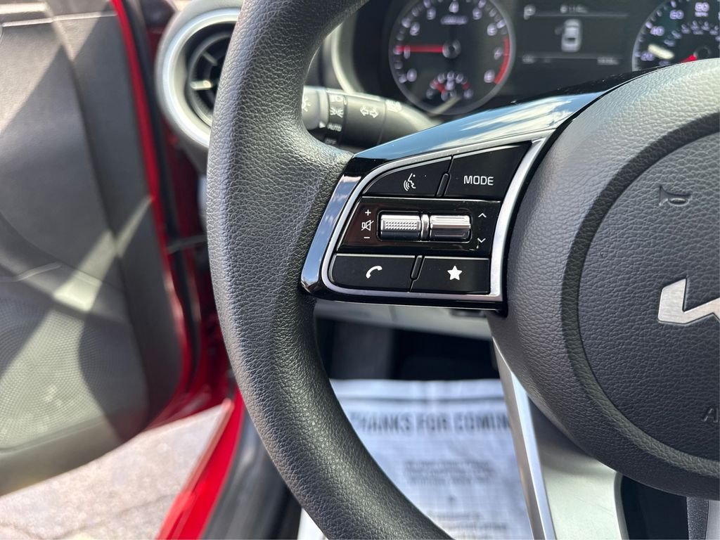 Used 2023 Red Kia LXS image 29