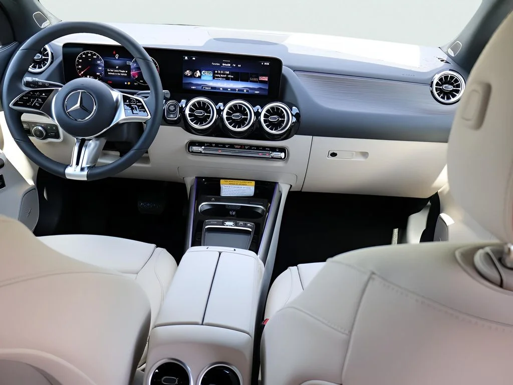 Certified Used 2026 Mountain Gray Metallic Mercedes-Benz GLA 250 image 15