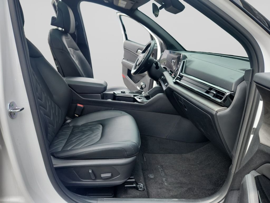 Certified Used 2024 White Kia X-Pro Prestige image 17