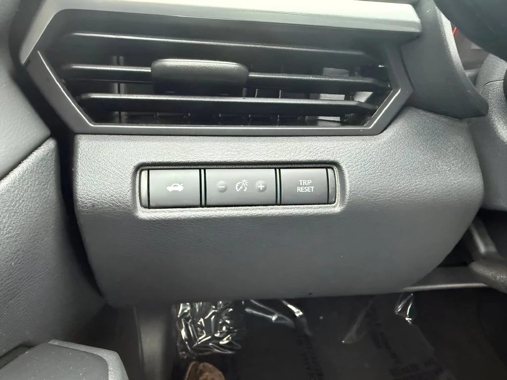 Used 2025 Black Nissan 2.5 S image 10