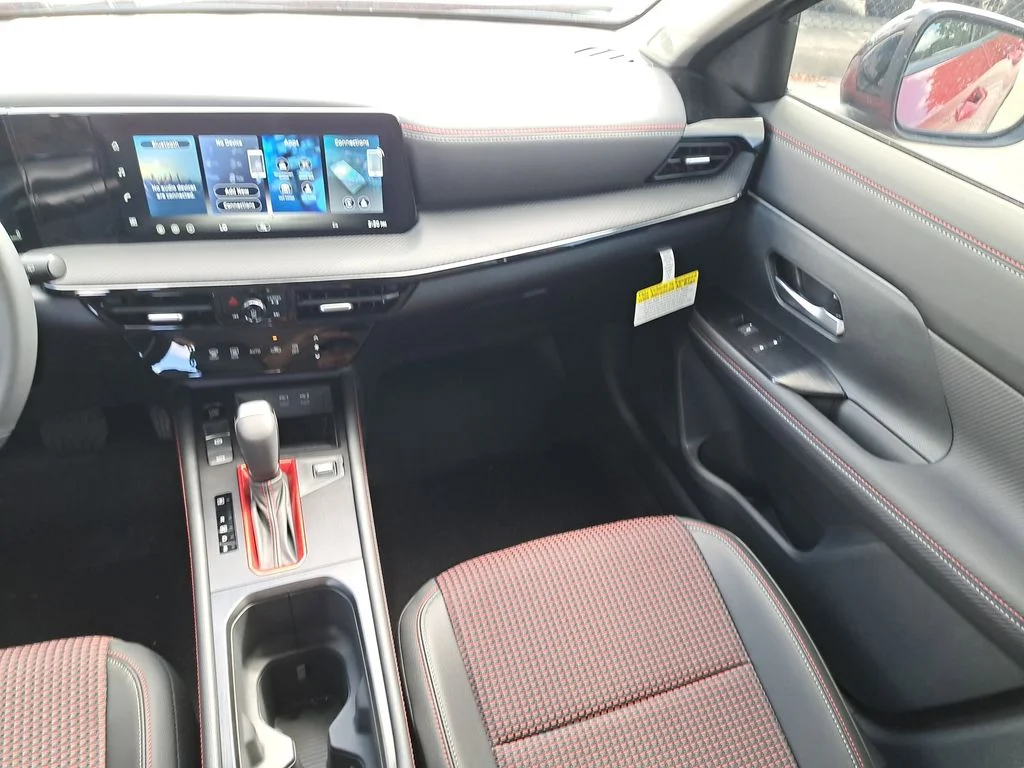 2026 Nissan KICKS SR - Photo 17