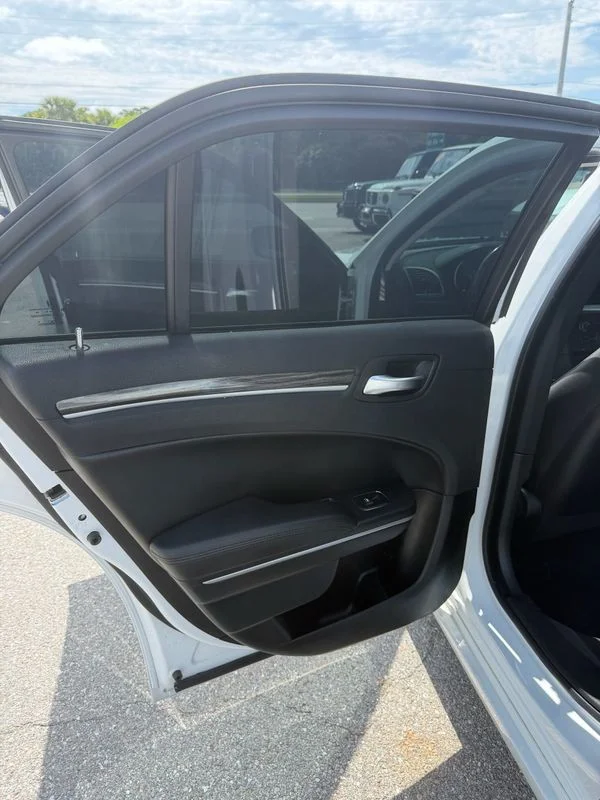 Used 2019  Chrysler Touring image 11